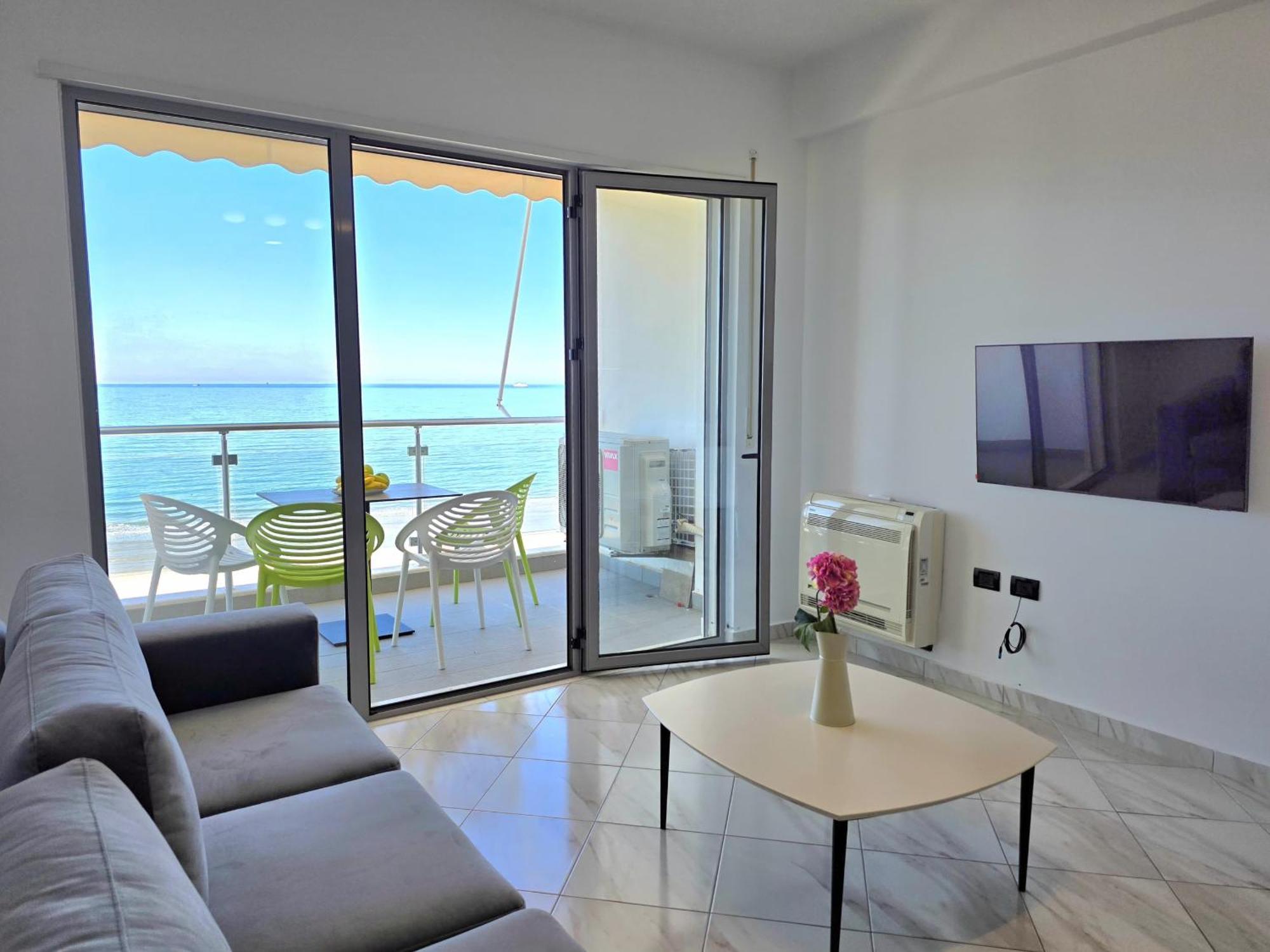 Brisa Del Mar Beachfront *